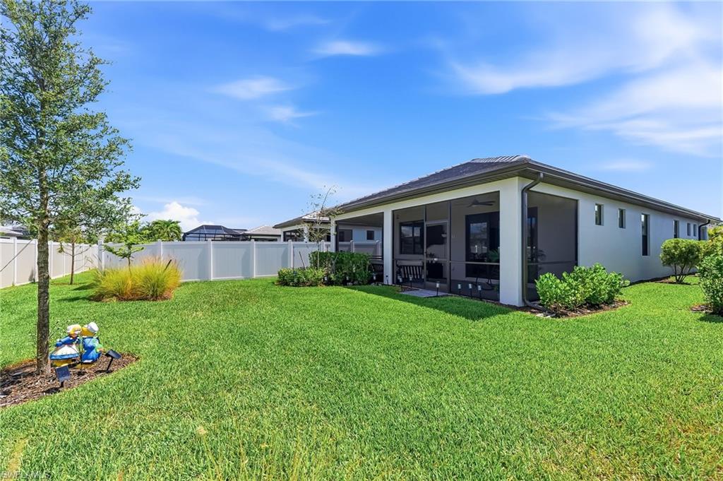 24882 Marina Del Ray DR photo 35