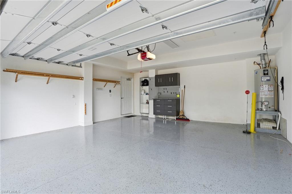 8066 Signature Club CIR 102 photo 37
