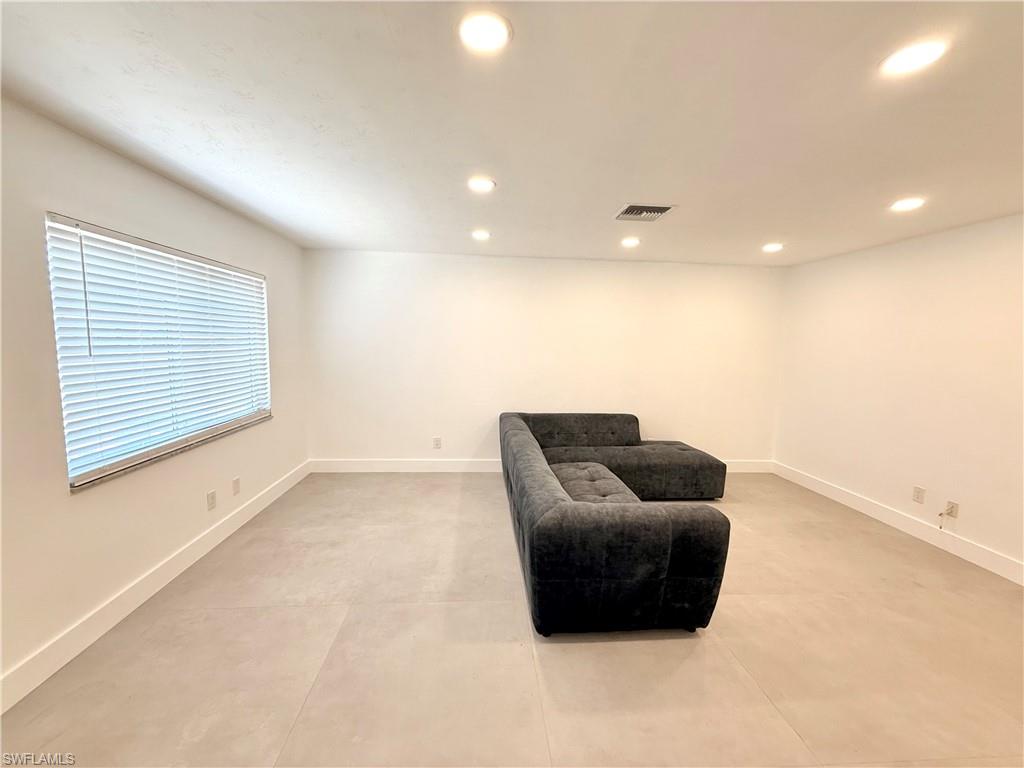 773 105th AVE N photo 32