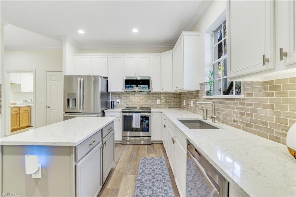 4956 Shaker Heights CT 101