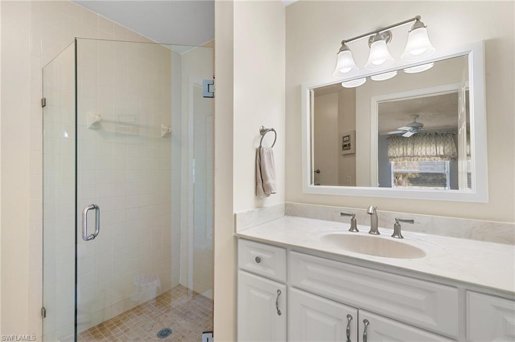 685 Squire CIR 204 photo 15