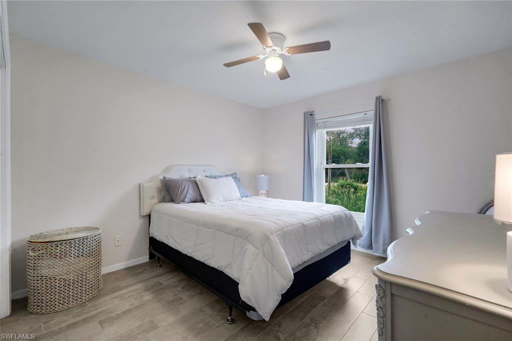 Guest bedroom.