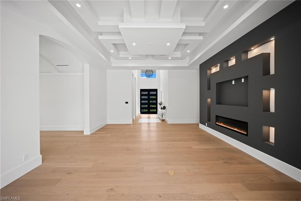 623 Park Shore DR photo 12