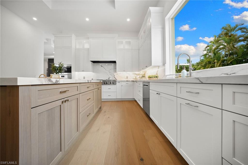 623 Park Shore DR photo 7