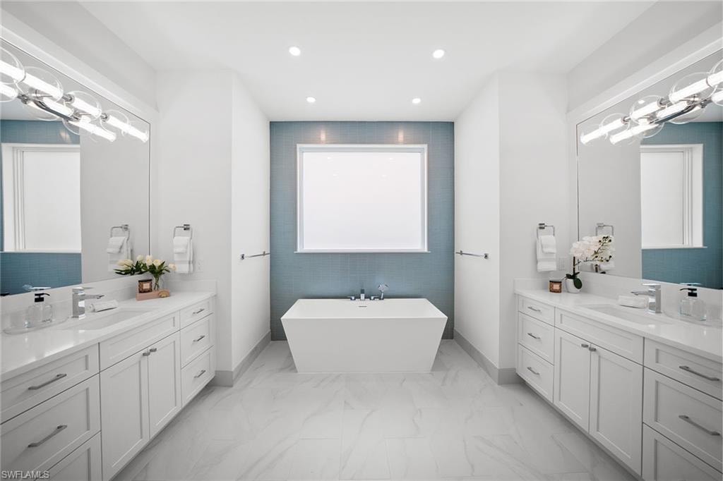 623 Park Shore DR photo 14