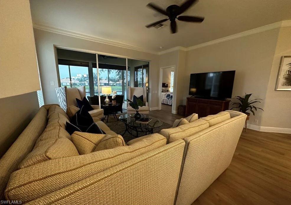8837 E Bay CIR
