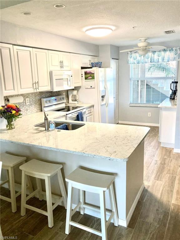 6750 Huntington Lakes CIR 103