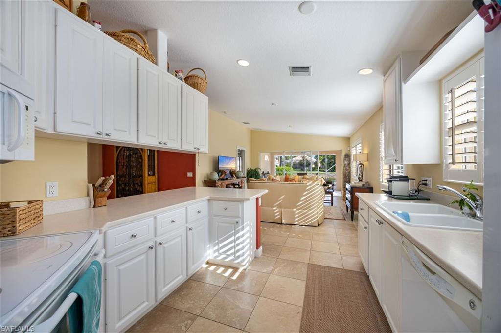 8149 Xenia LN photo 12