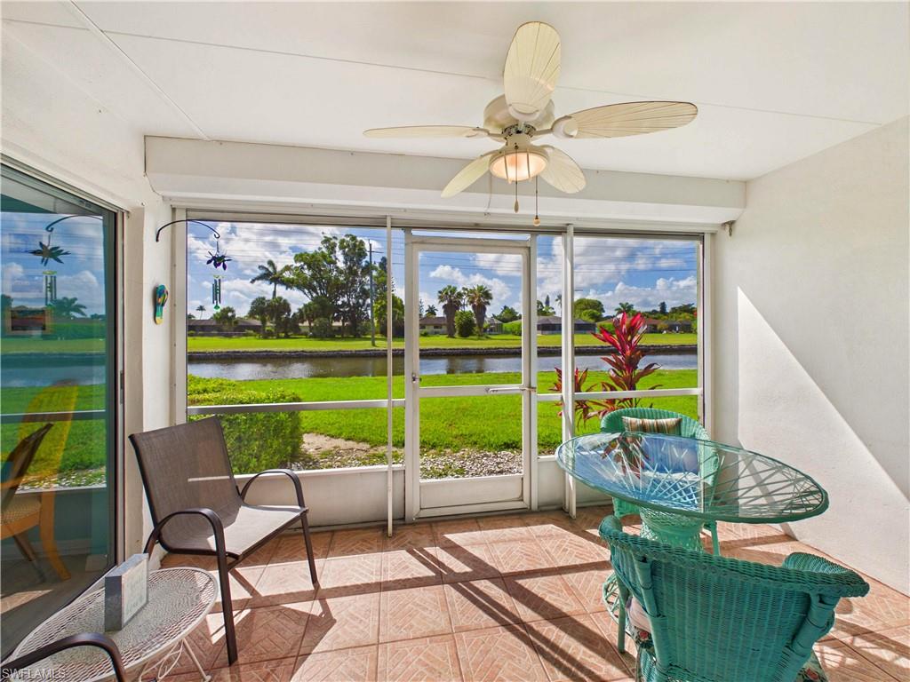 300 Valley Stream DR 3D photo 18