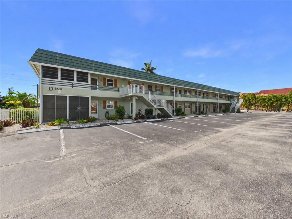 300 Valley Stream DR 3D photo 21