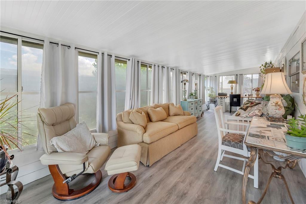 26049 Princess LN photo 16