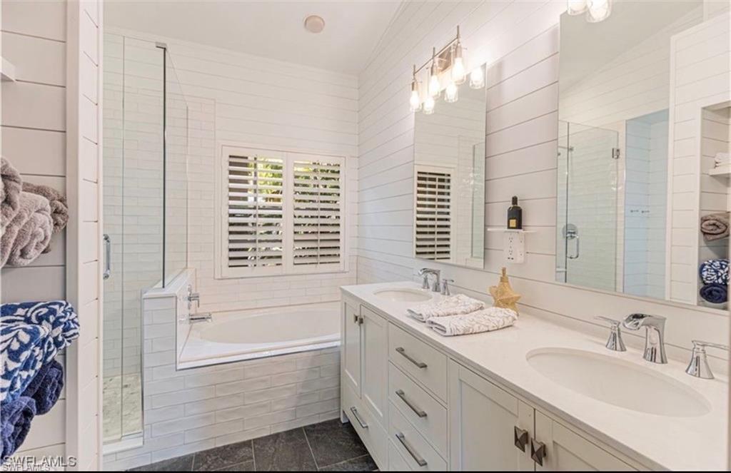 24821 Lakemont Cove LN 202 photo 9