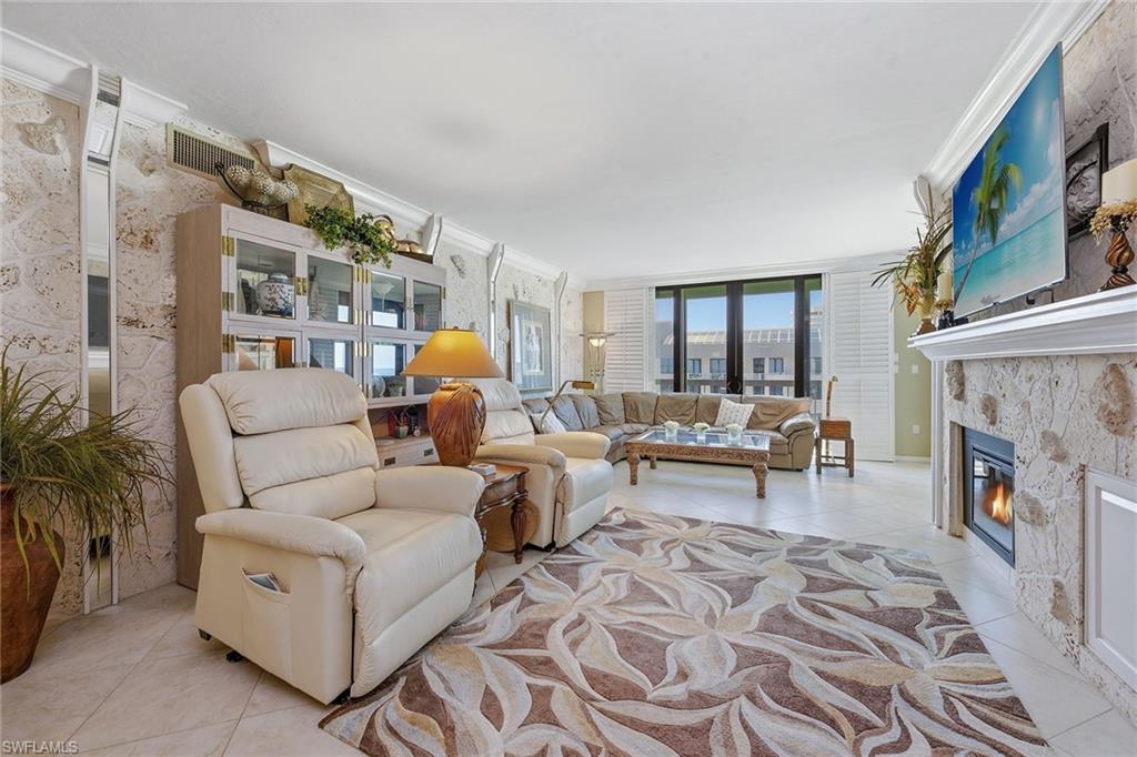 174 Collier BLVD PH-D
