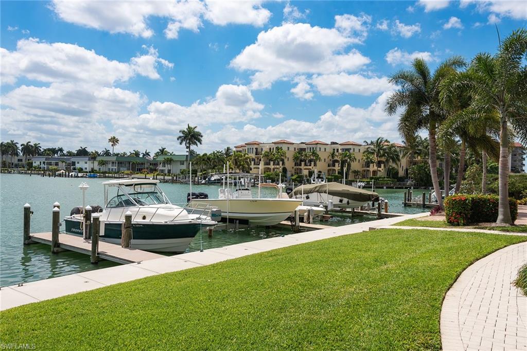 3000 Gulf Shore BLVD N 101 photo 23