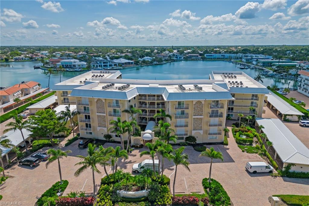 3000 Gulf Shore BLVD N 101