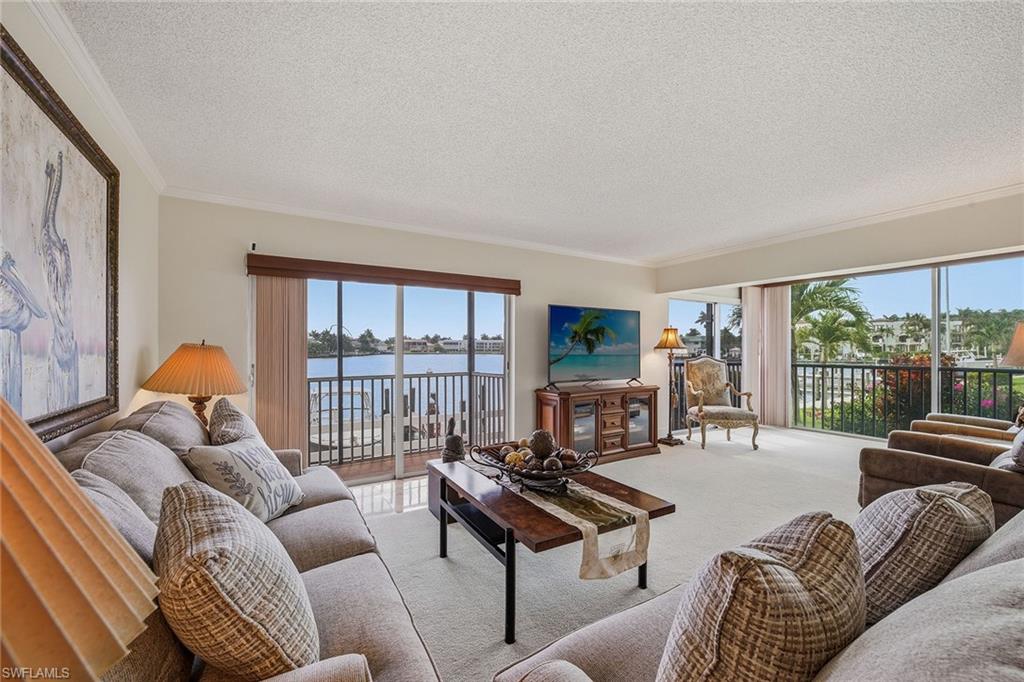 3000 Gulf Shore BLVD N 101