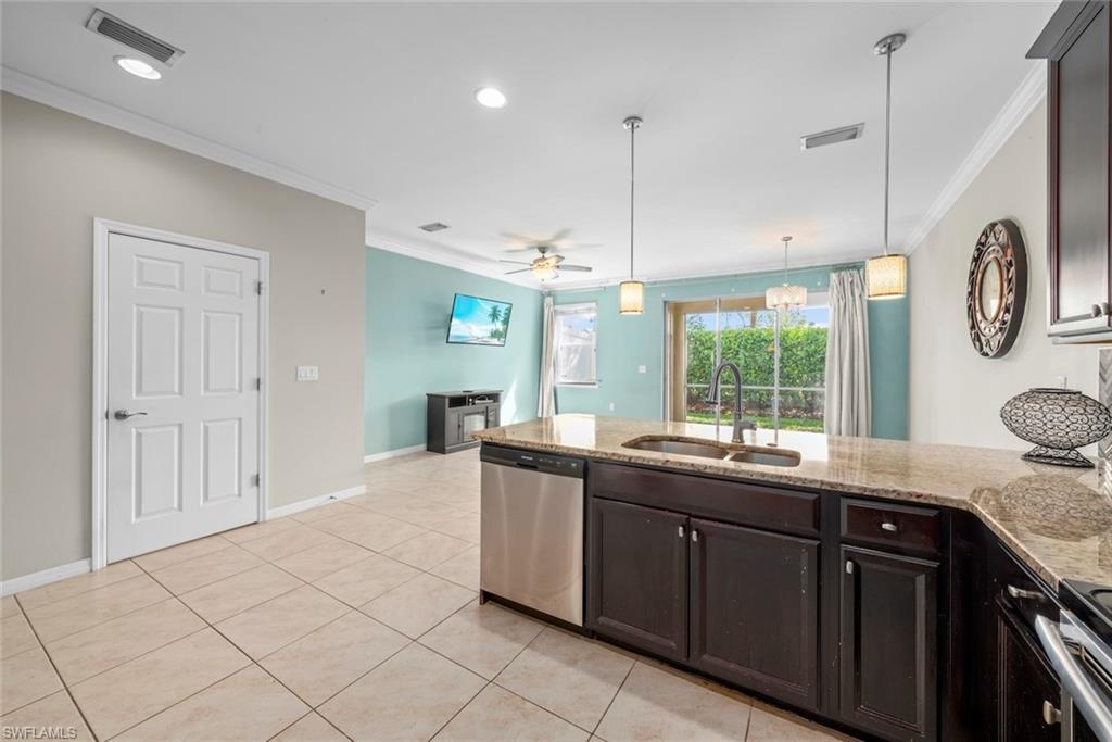 10864 Alvara WAY photo 7
