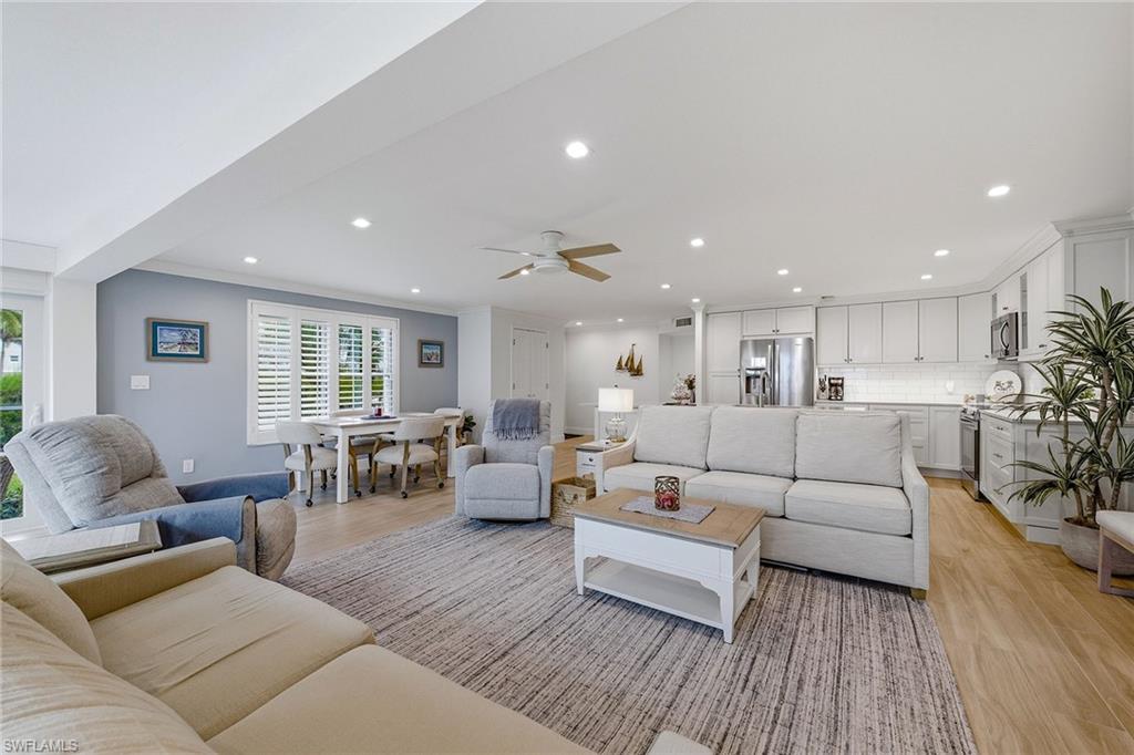 2875 Gulf Shore BLVD N 106 photo 6