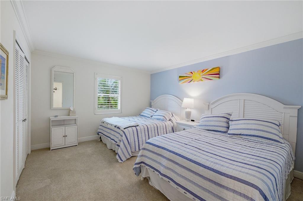 2875 Gulf Shore BLVD N 106 photo 18