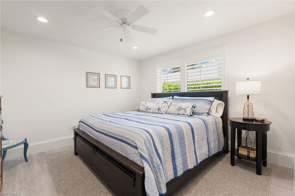 571 Neapolitan LN photo 10