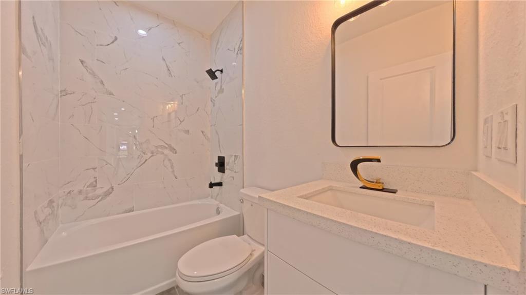 2173 Mitchell CT photo 6