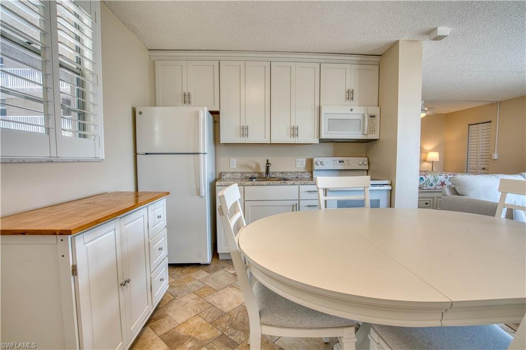 5500 Bonita Beach RD 601 photo 6