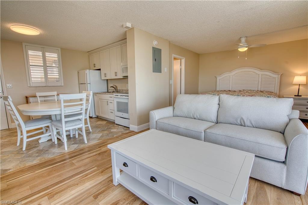 5500 Bonita Beach RD 601