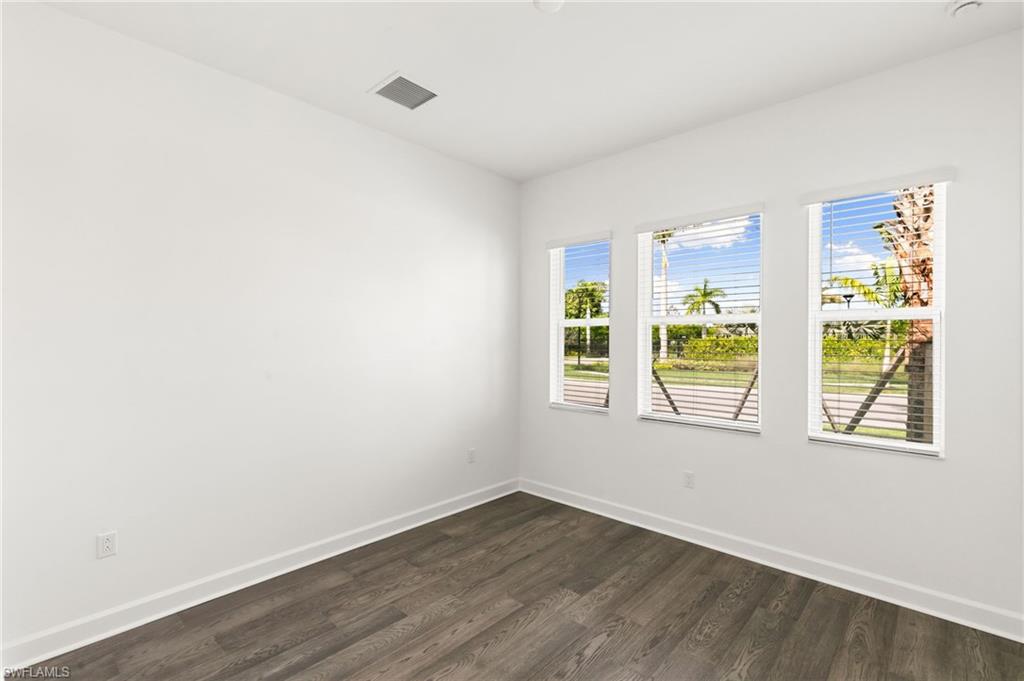2924 Bloomfield WAY photo 18