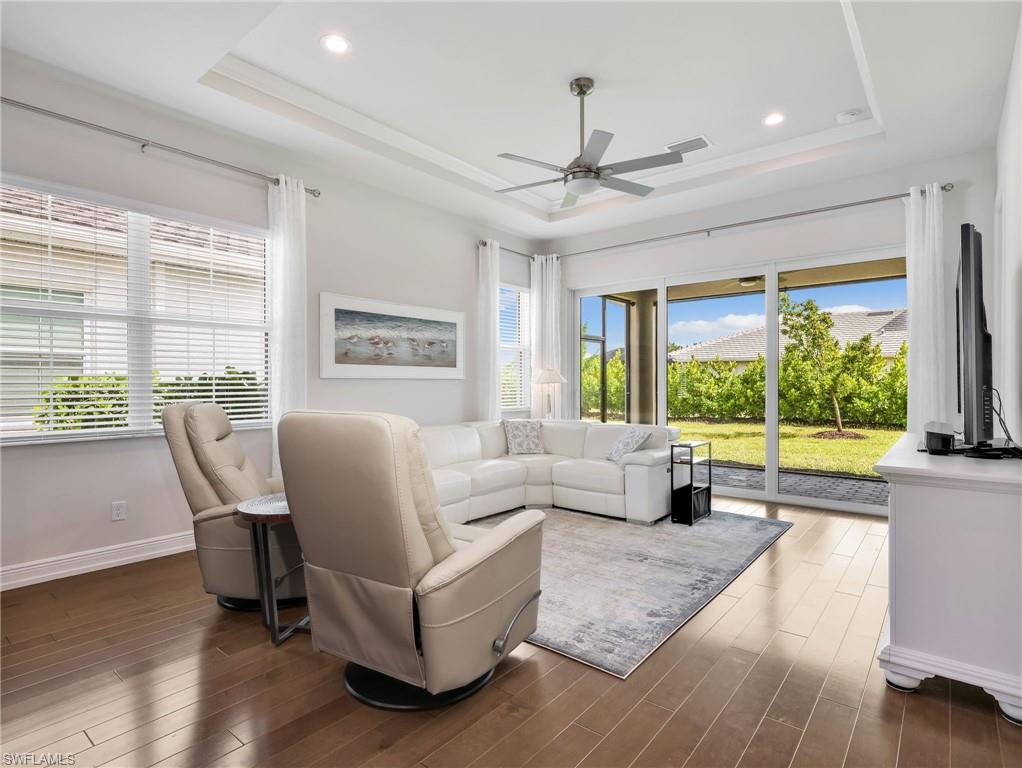 9225 Cayman DR photo 8