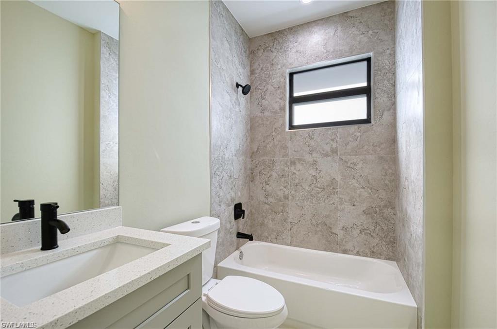 Full Bathroom in Guest House