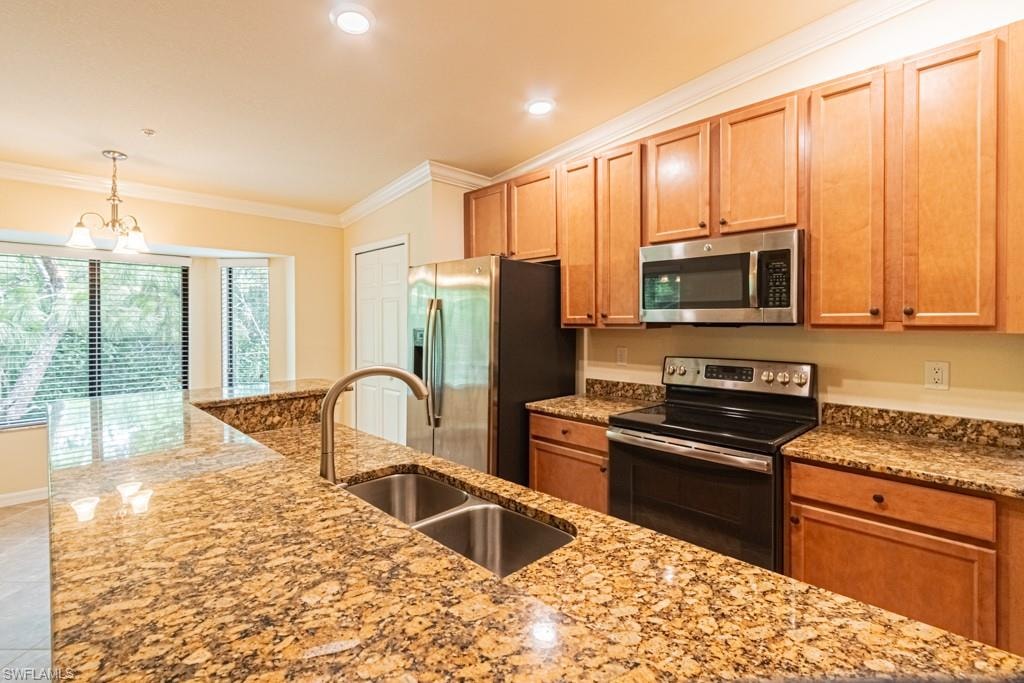 13761 Julias WAY 323