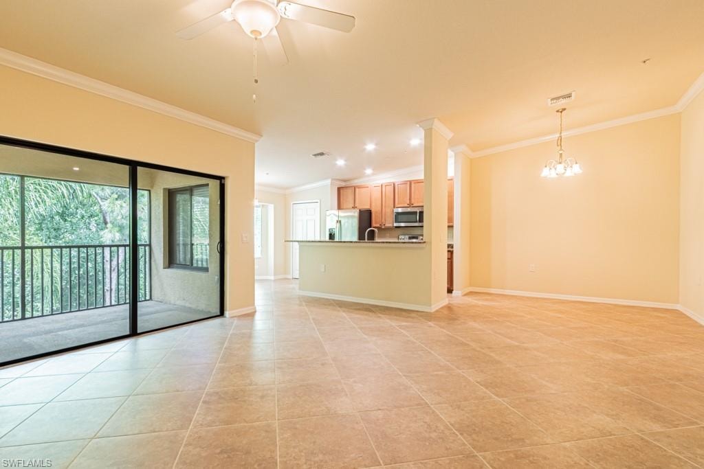 13761 Julias WAY 323 photo 9
