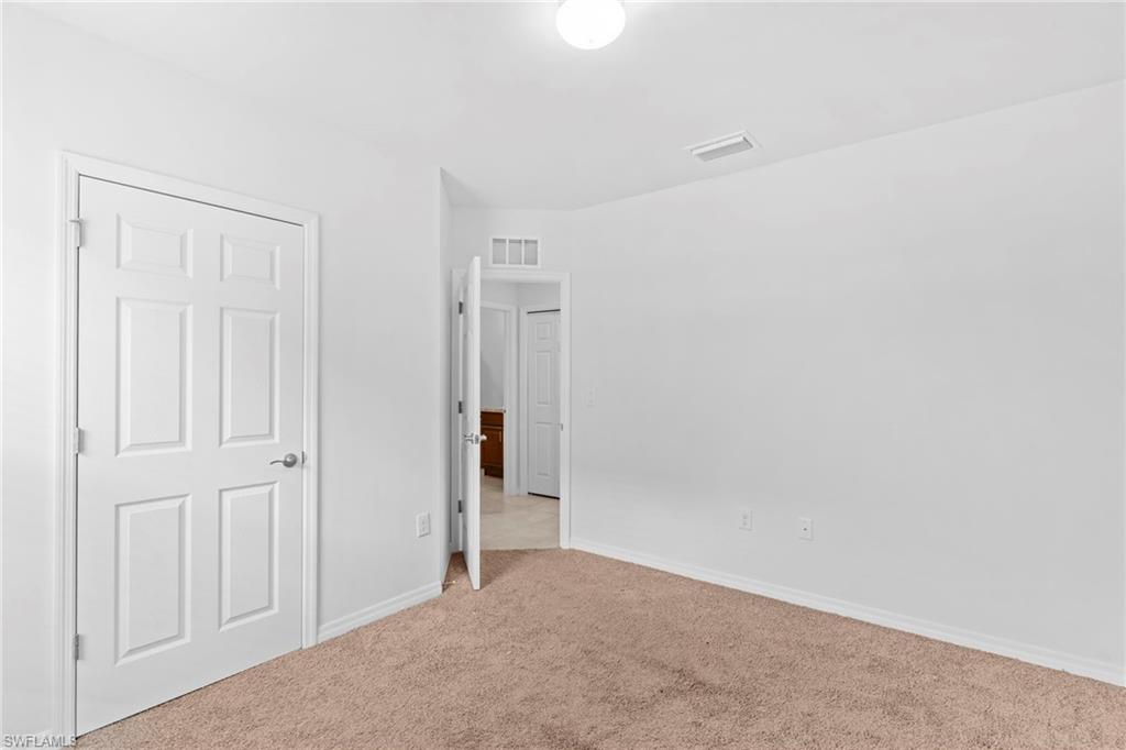722 Hadley PL W photo 14