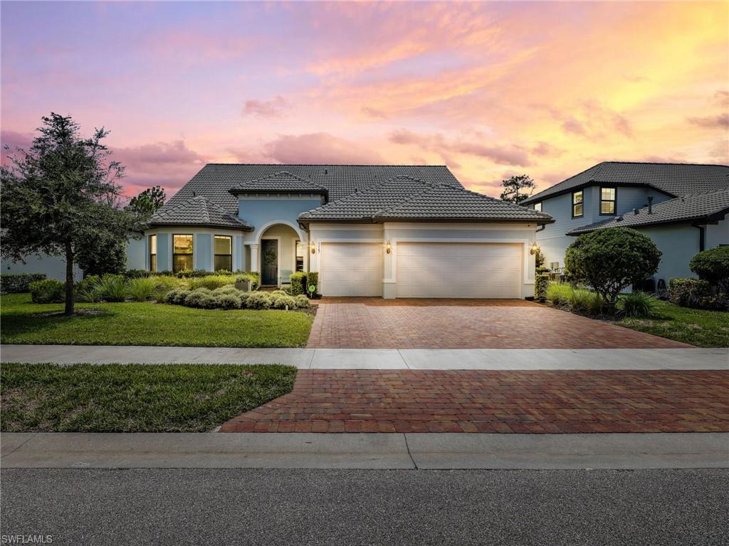 9487 Greyhawk TRL