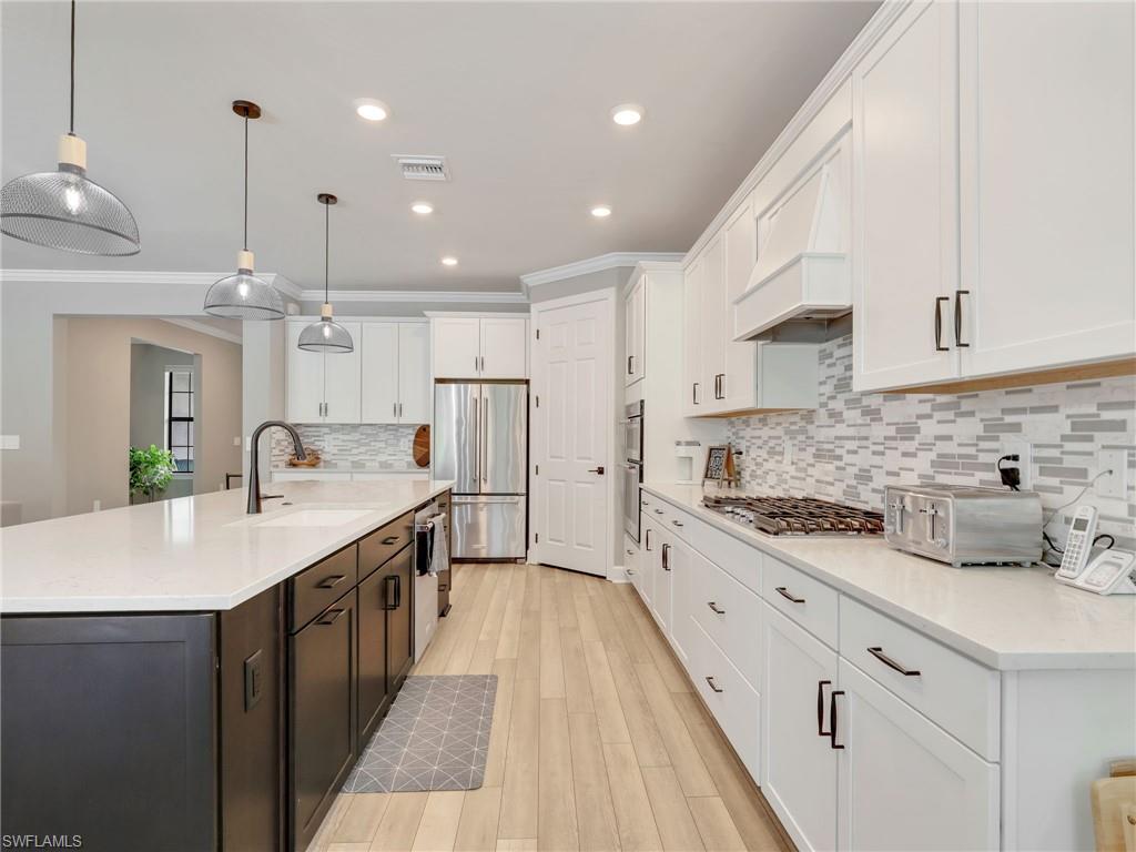 9487 Greyhawk TRL