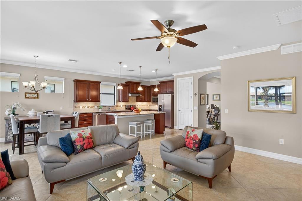 5979 Prosperity LN photo 6
