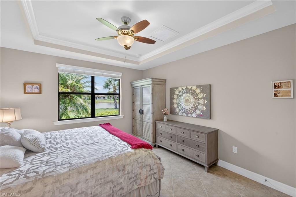 5979 Prosperity LN photo 16