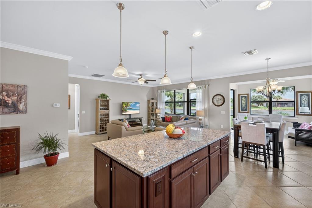 5979 Prosperity LN photo 10