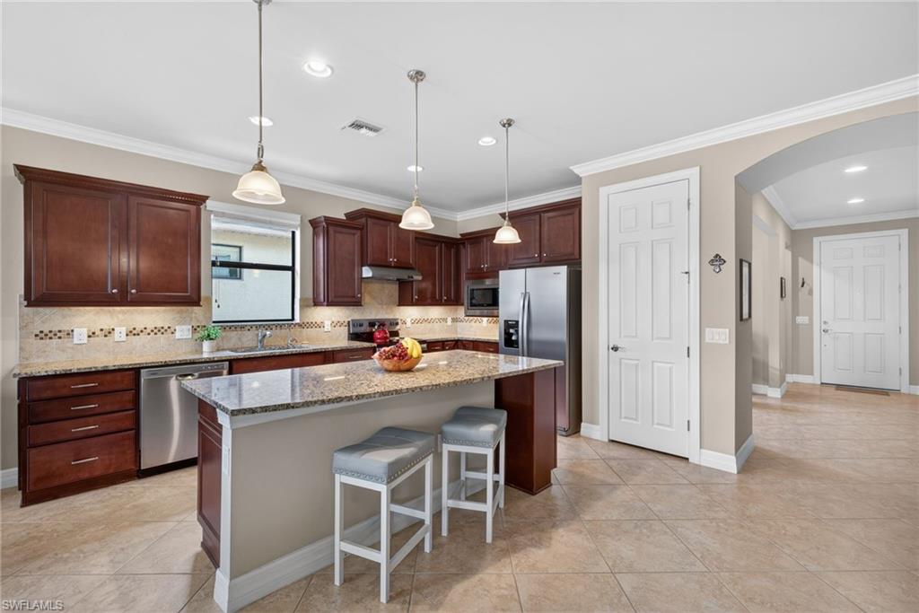 5979 Prosperity LN photo 11