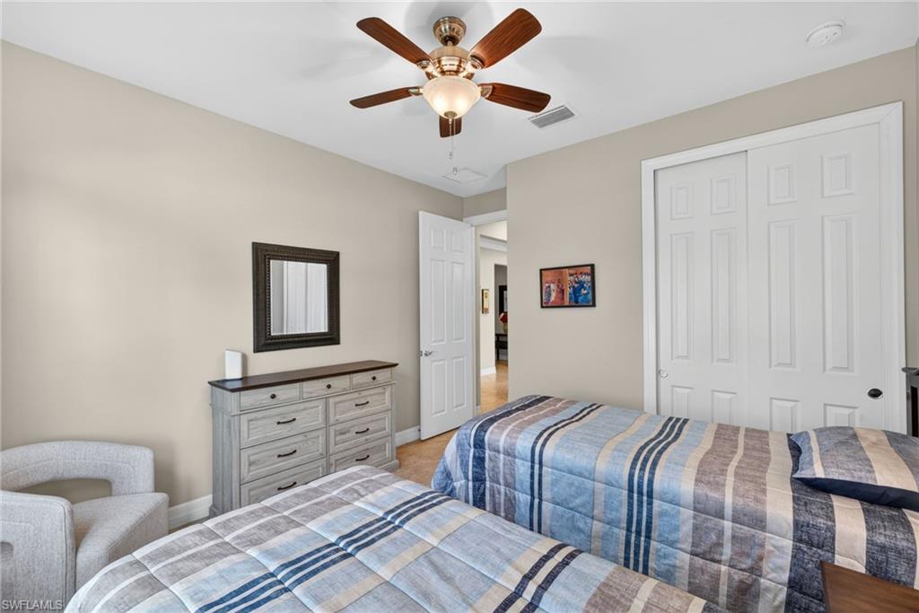 5979 Prosperity LN photo 19