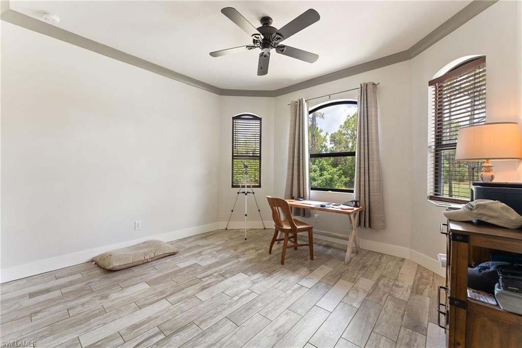 2nd Guestroom with large closet