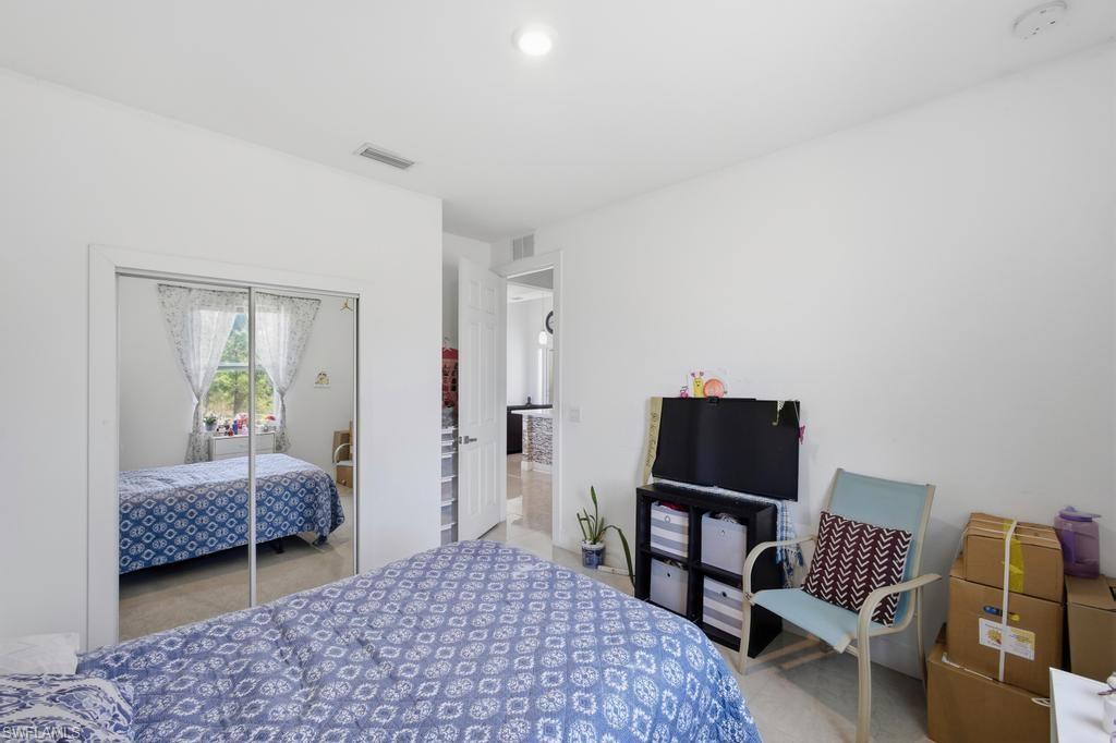 1211 Eclat ST E photo 17