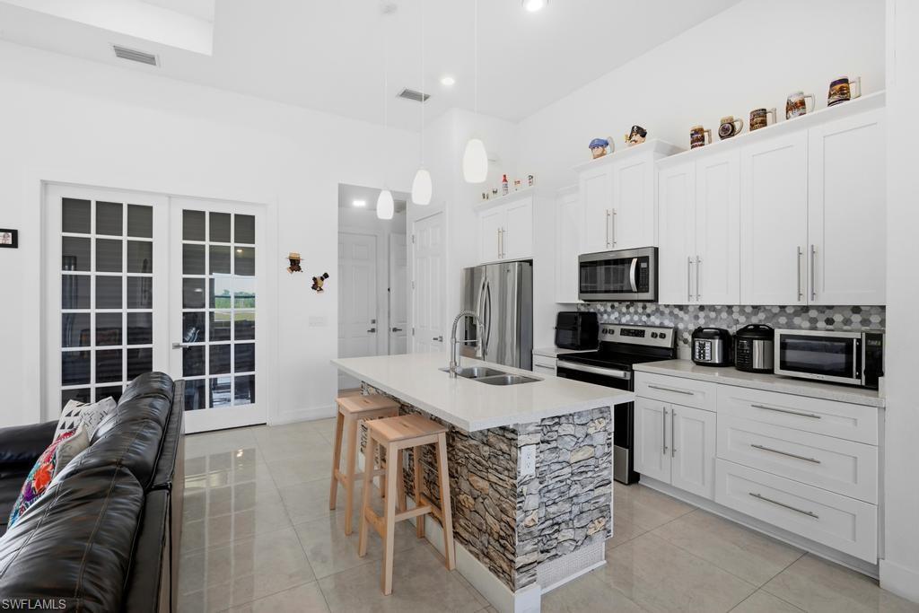 1211 Eclat ST E photo 9