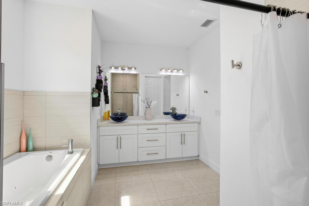 1211 Eclat ST E photo 15