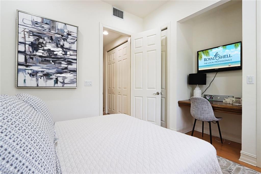 2868 Tiburon BLVD E 102 photo 19