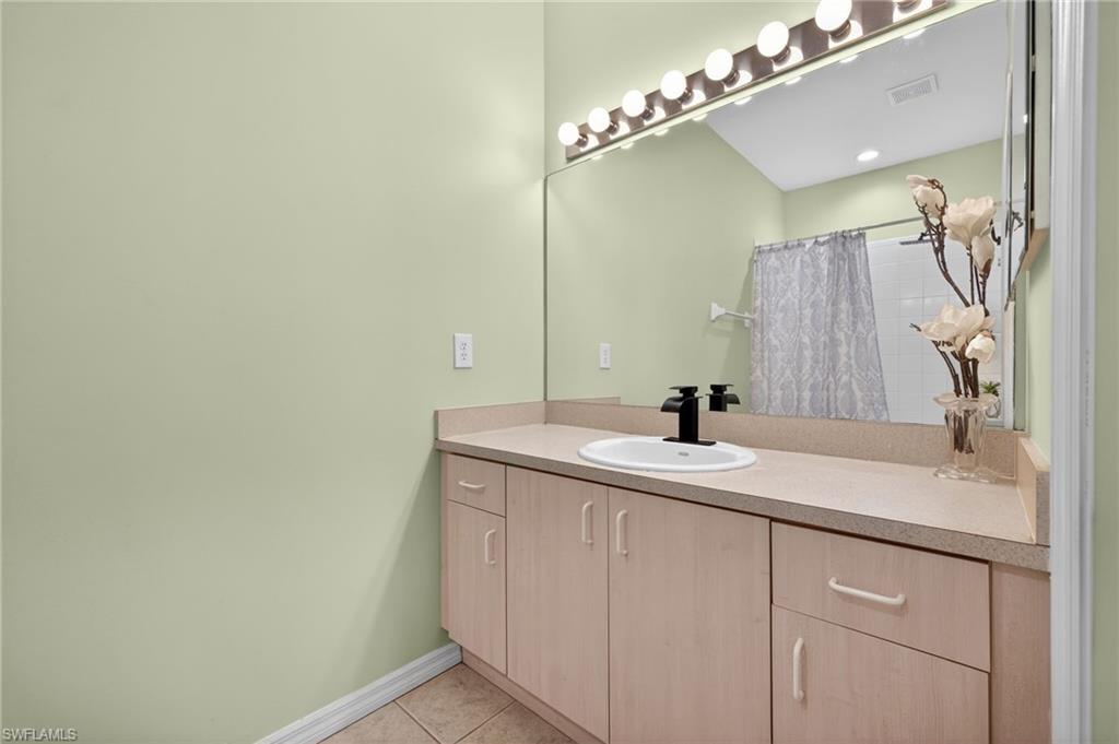 15420 Bellamar CIR 3123 photo 13