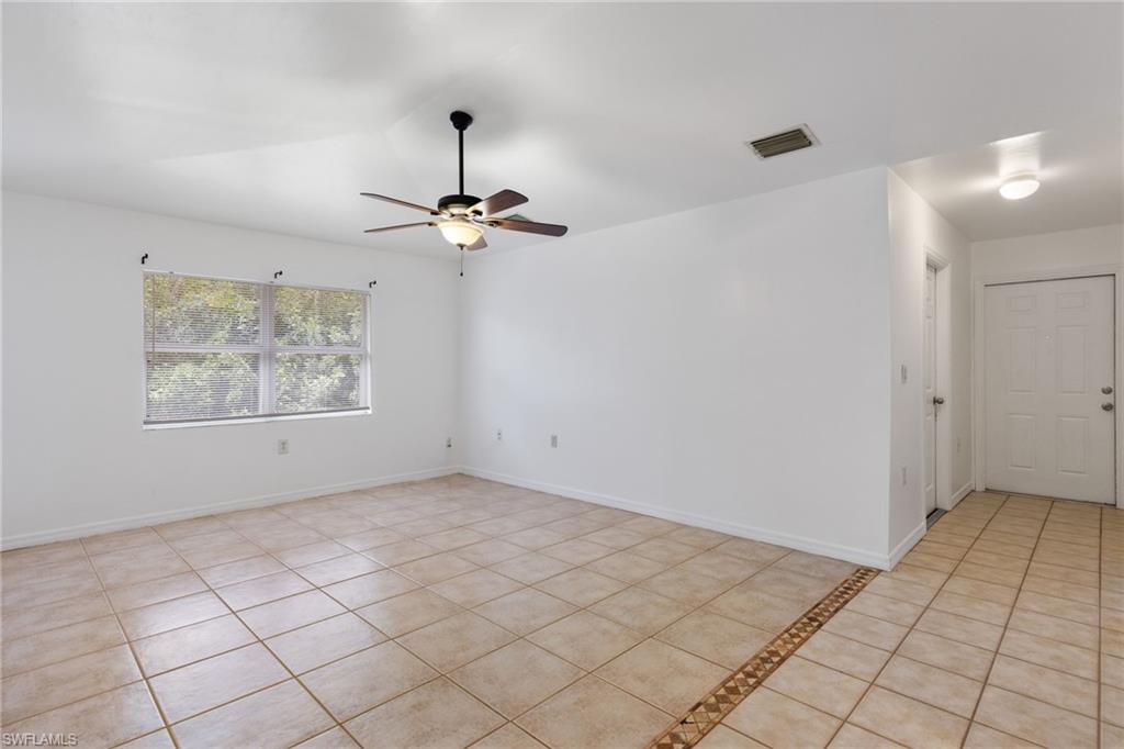 221 Meadow RD