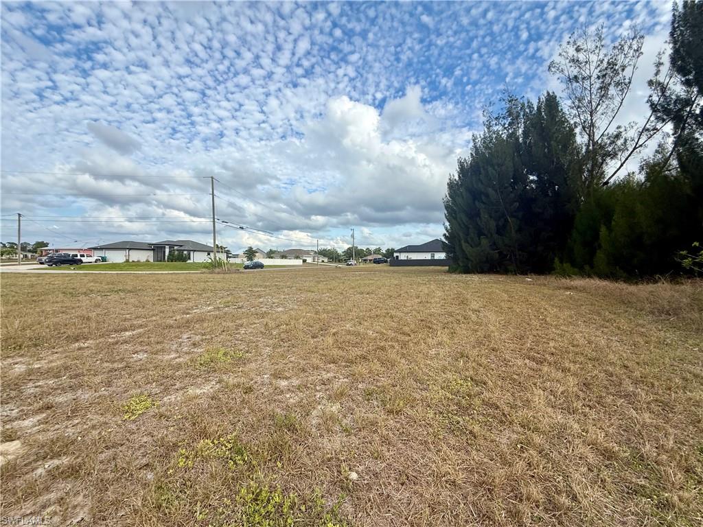 3644 NE 9th PL