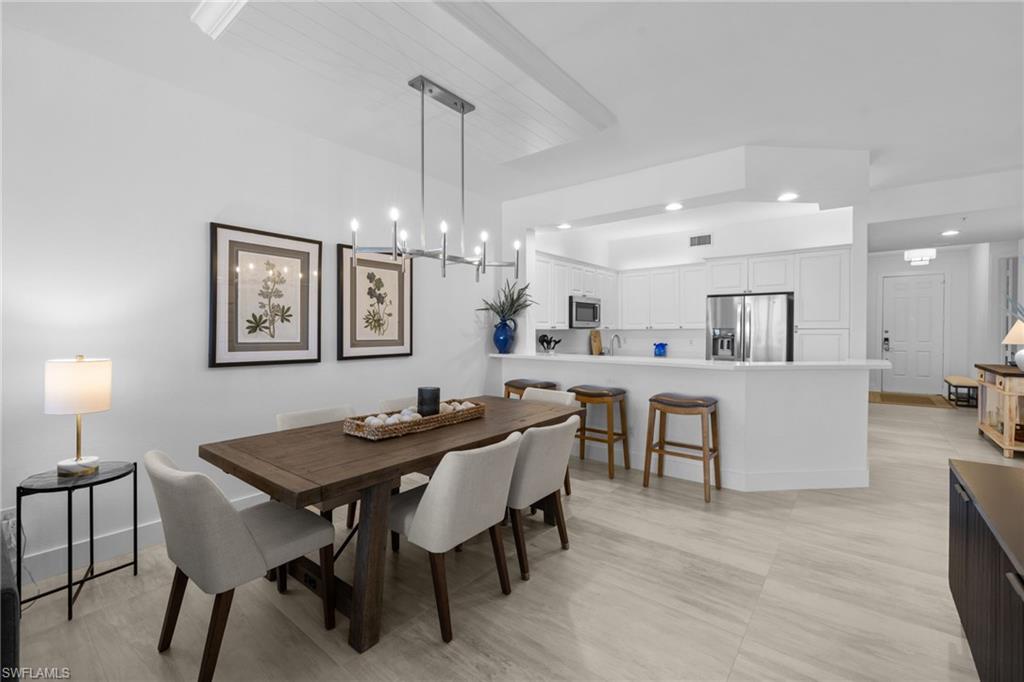 OVERSIZED MARBLE FLOORING THROUGHOUT