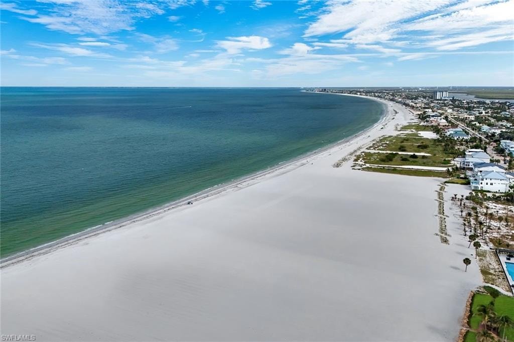 Beach all winter long....
